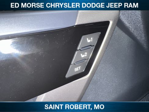 Used 2022 Toyota Tundra Limited AWD/4WD image 25
