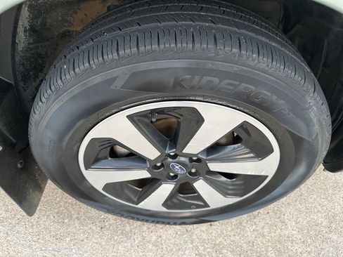 Used 2018 Subaru Forester 2.5i w/ Alloy Wheel Package image 19