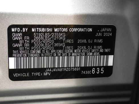 Used 2024 Mitsubishi Outlander AWD image 48