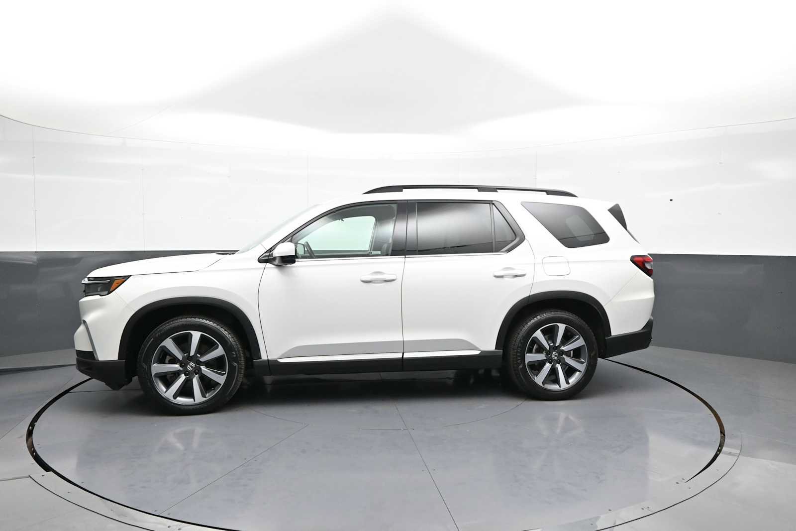 Certified 2023 Honda Pilot Elite image 8