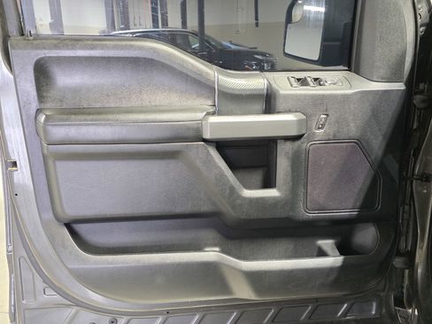 Used 2018 Ford F150 XLT image 16