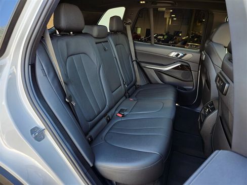 Used 2019 BMW X5 xDrive40i AWD/4WD image 34
