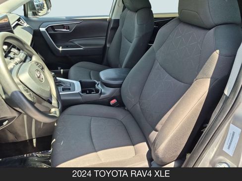 Used 2024 Toyota RAV4 XLE AWD/4WD image 14