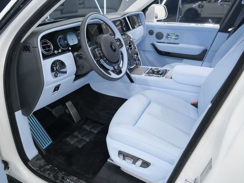 Used 2026 Rolls-Royce Cullinan image 62
