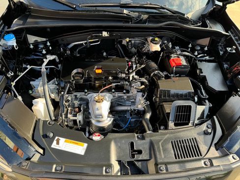 Used 2024 Honda HR-V EX-L image 11