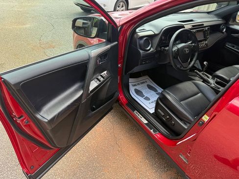 Used 2017 Toyota RAV4 SE w/ Power Extra Value Package AWD/4WD image 9