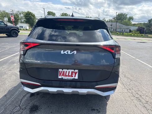 Used 2025 Kia Sportage EX w/ Premium Package FWD image 4