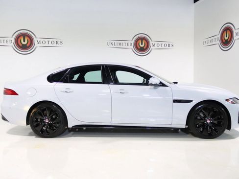 Used 2021 Jaguar XF R-Dynamic SE image 5