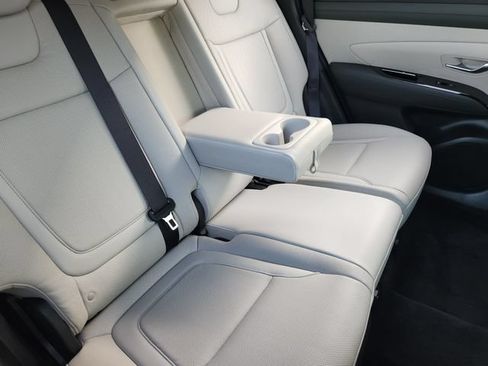Certified 2025 Hyundai Tucson Limited FWD image 20