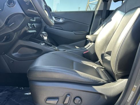 Used 2023 Hyundai Kona Limited w/ Cargo Package image 12