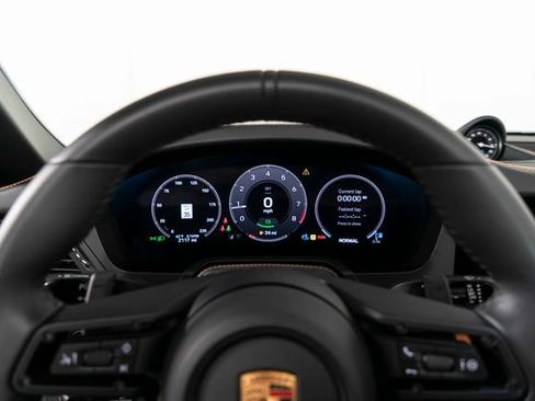 Used 2025 Porsche 911 Targa 4 GTS image 18