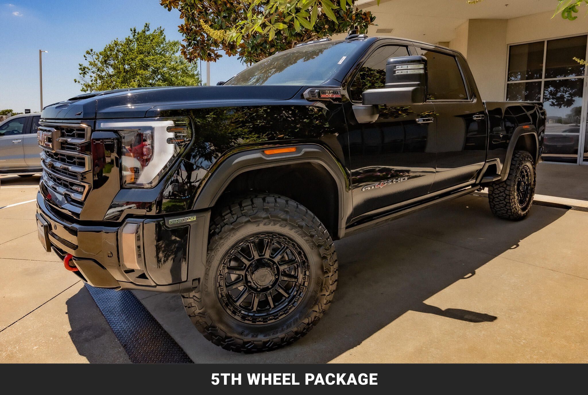 Used 2024 GMC Sierra 2500 AT4X AWD/4WD image 5