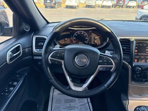Used 2015 Jeep Grand Cherokee Altitude image 23