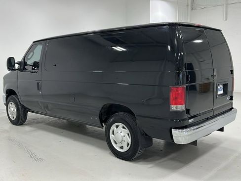 Used 2014 Ford E-150 and Econoline 150 w/ Power Group image 3