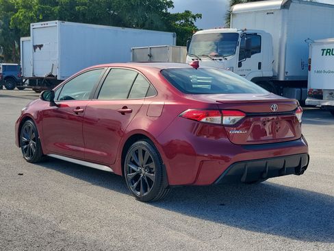 Used 2024 Toyota Corolla SE FWD image 5