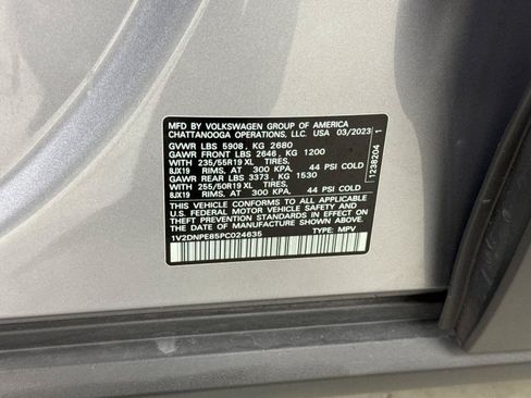Used 2023 Volkswagen ID.4 Pro AWD/4WD image 28