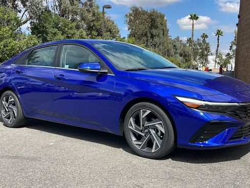 New 2025 Hyundai Elantra Limited image 1