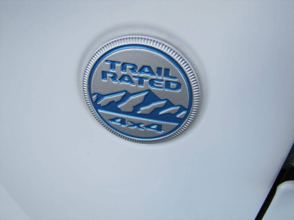 Used 2022 Jeep Wrangler Unlimited Sahara AWD/4WD image 33