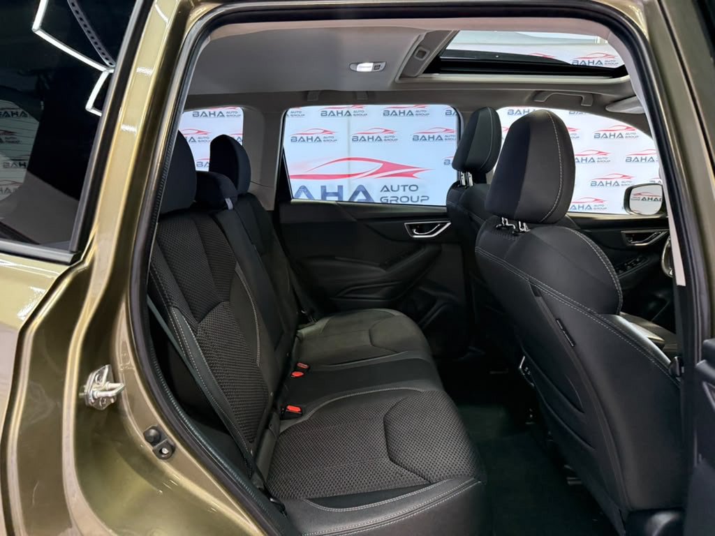 Used 2022 Subaru Forester Premium AWD/4WD image 41