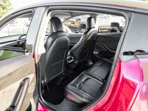 Used 2021 Tesla Model Y 2WD image 42