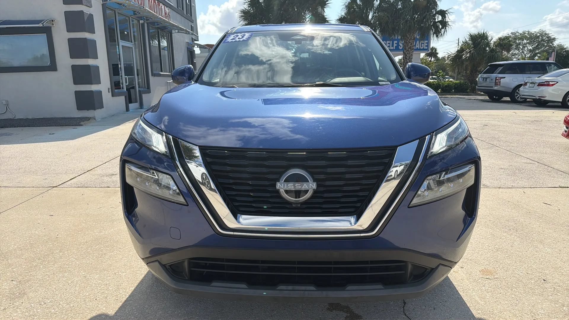 Used 2023 Nissan Rogue SV FWD image 8