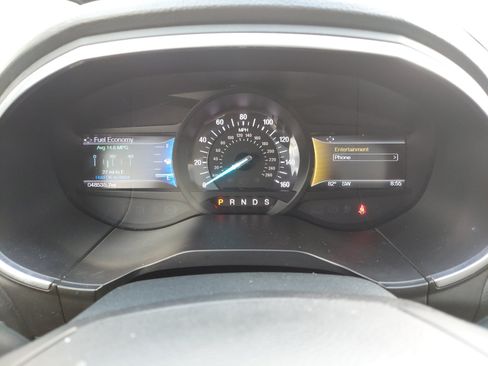 Used 2016 Ford Edge Titanium FWD image 19