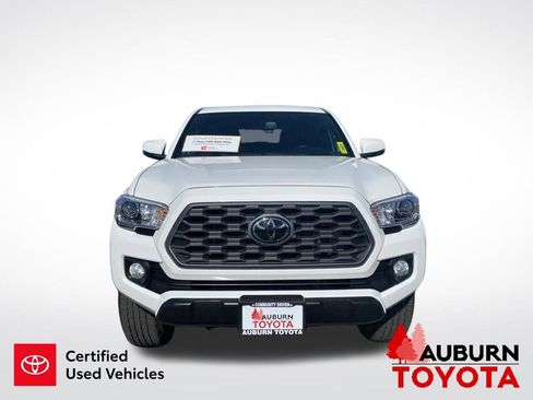 Certified 2022 Toyota Tacoma TRD Off-Road w/ Technology Package AWD/4WD image 3