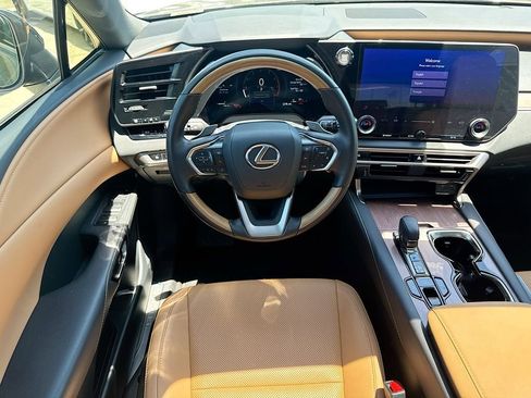Used 2025 Lexus RX 350 Premium w/ Accessory Package (Z1) FWD image 12