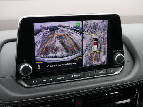 Used 2023 Nissan Rogue SL image 31