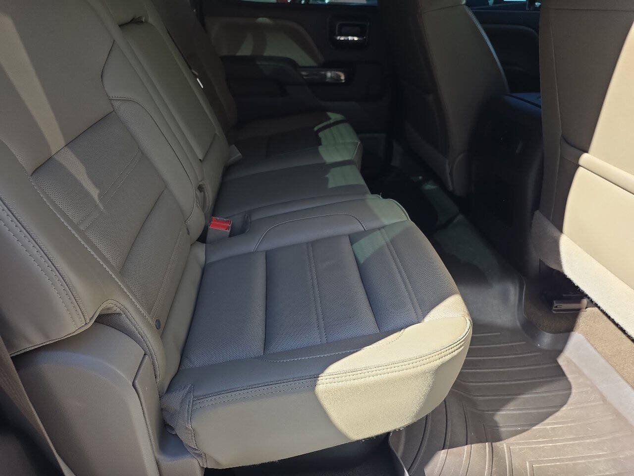 Used 2016 GMC Sierra 3500 Denali w/ Duramax Plus Package AWD/4WD image 24