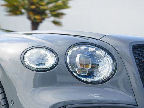 Used 2025 Bentley Flying Spur Speed image 34