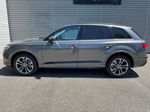 Certified 2025 Audi Q7 2.0T Premium Plus w/ Premium Plus Package AWD/4WD image 2