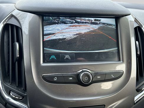 Used 2017 Chevrolet Cruze LT w/ Convenience Package image 28