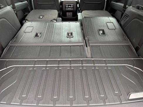 New 2026 GMC Yukon AT4 w/ AT4 Premium Plus Package AWD/4WD image 15