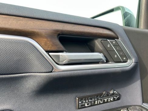 New 2026 Chevrolet Silverado 1500 High Country w/ Technology Package AWD/4WD image 26