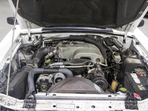 Used 1989 Ford Mustang LX image 17