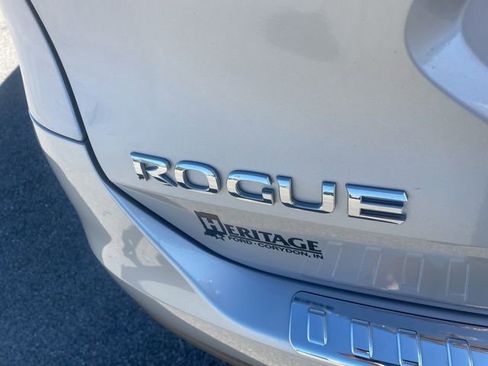 Used 2014 Nissan Rogue SL w/ SL Premium Package image 8