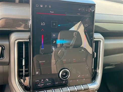 New 2026 GMC Yukon XL Elevation image 11