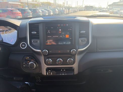 Used 2024 RAM 2500 Big Horn AWD/4WD image 18