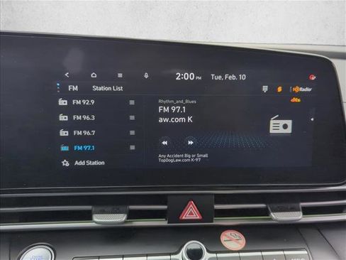 Used 2024 Hyundai Elantra Limited image 17