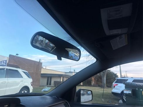 Used 2010 Ford Focus SE image 18