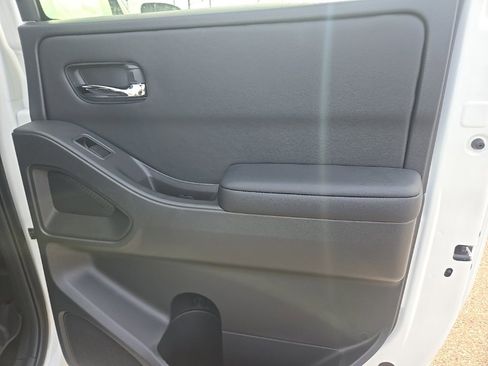 New 2026 Nissan Frontier SV image 31