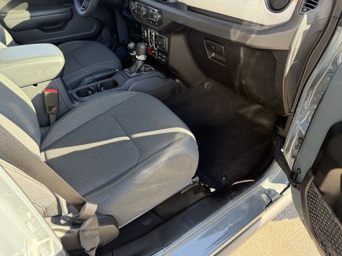 Used 2025 Jeep Wrangler Unlimited Sport S 4xe image 21