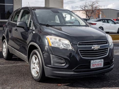 Used 2015 Chevrolet Trax LS image 3
