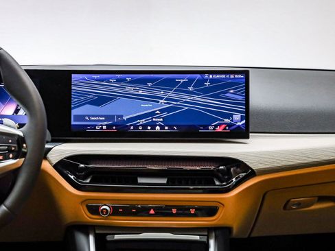 Used 2025 BMW 330i Sedan w/ Convenience Package image 16