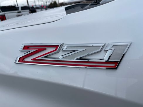 Used 2022 Chevrolet Silverado 1500 LT image 9