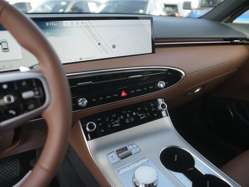 Used 2026 Genesis GV70 2.5T Advanced image 27