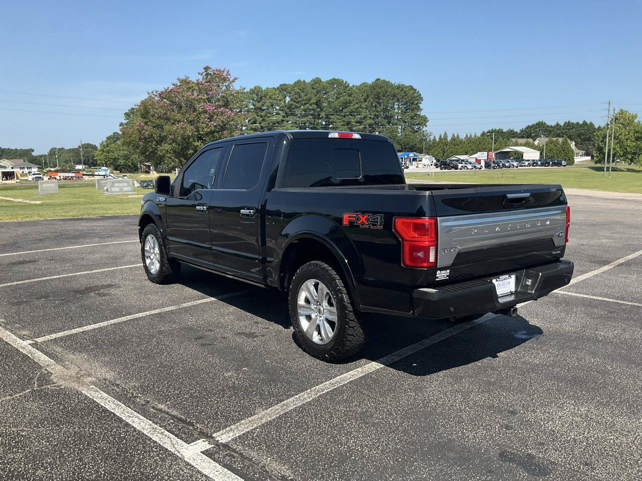 Used 2018 Ford F150 Platinum w/ Equipment Group 701A Luxury AWD/4WD image 11