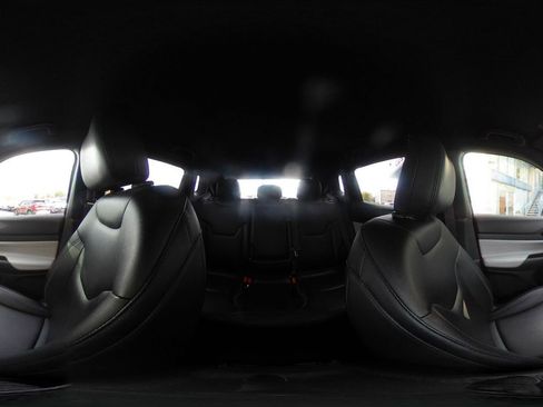 Used 2025 Jeep Compass Limited image 42