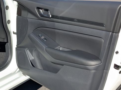 New 2025 Nissan Altima 2.5 S image 21